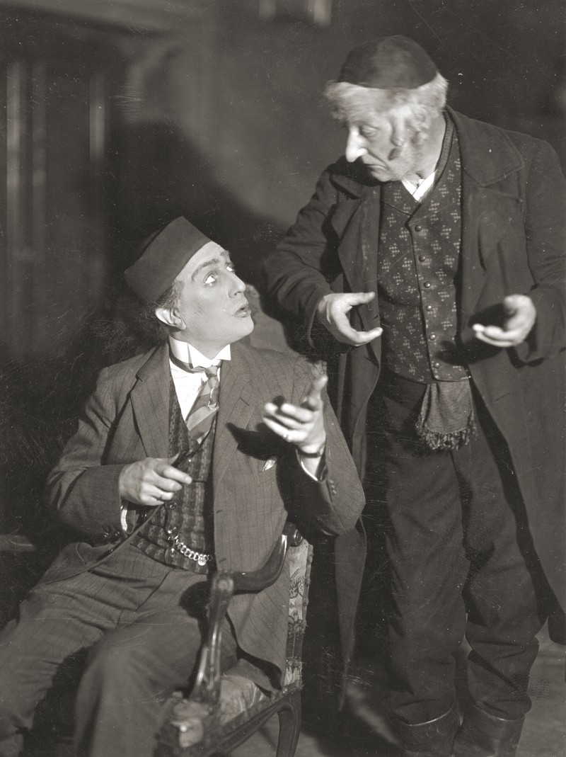 Patrasket. Oscarsteatern, 1928. Gösta Ekman som Joe Meng och Tore Svennberg som Farfar Meng. <BR>Musik- och teaterbiblioteket.